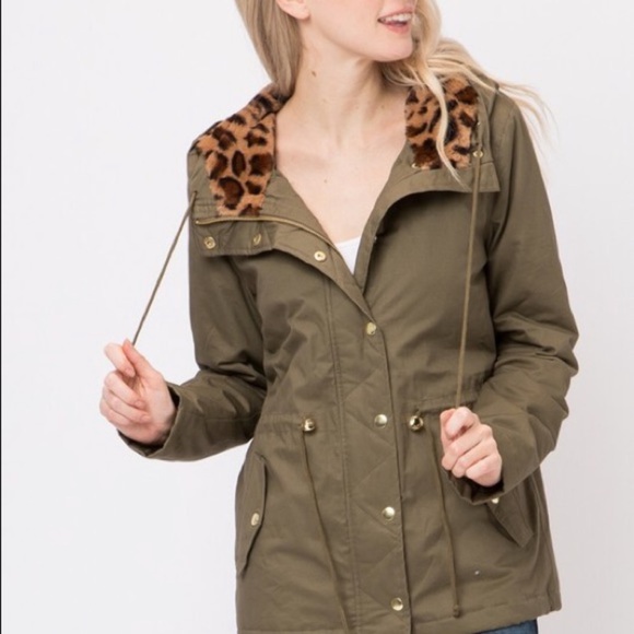 Love Tree Jackets & Blazers - 😍Olive Leopard Anorak Utility Jacket 🧥